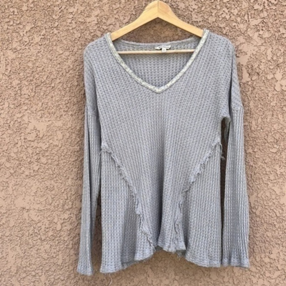 Juicy Couture Thermal Blouse Size Medium Loose Flare Hem Sequins Neckline Grey